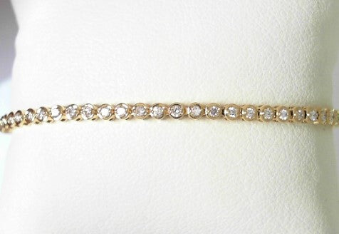Ladies 14 Karat Yellow Gold Diamond Tennis Bracelet With 0.90Tw Round G/H SI2 Diamonds 7.00