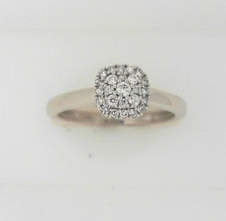 Ladies 14 Karat White Gold Diamond Engagement Ring With 0.21tw Round H/I SI3 Diamonds Size 7