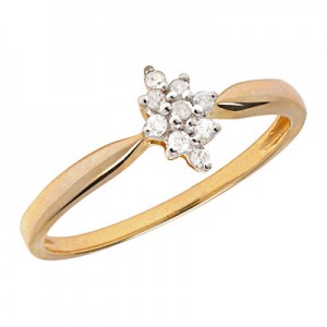 Ladies 10 Karat Yellow Gold Diamond Promise Ring With 0.10Tw Round H/I Si2 Diamonds Size 7